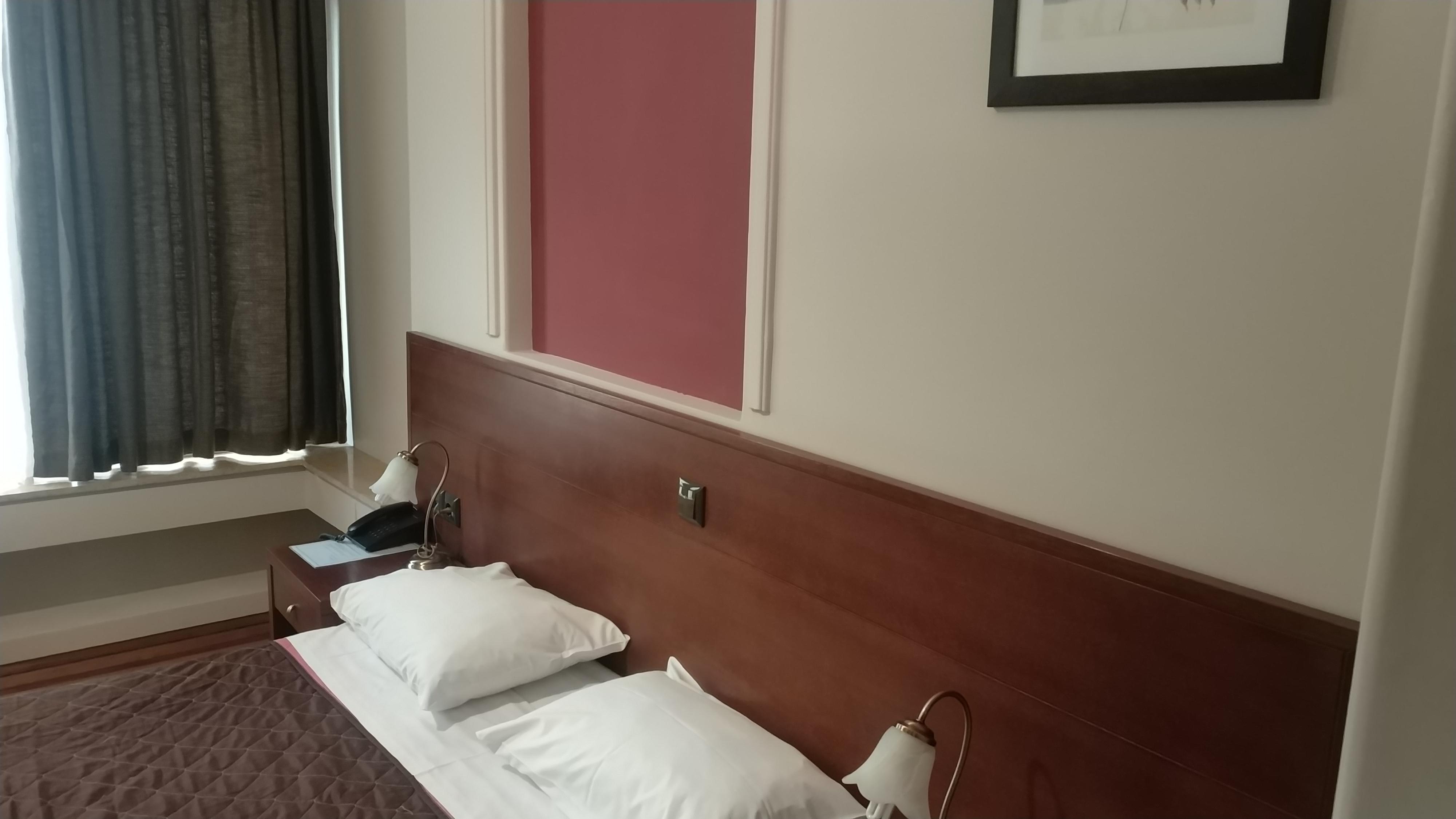豚草套房酒店 雅典 外观 照片