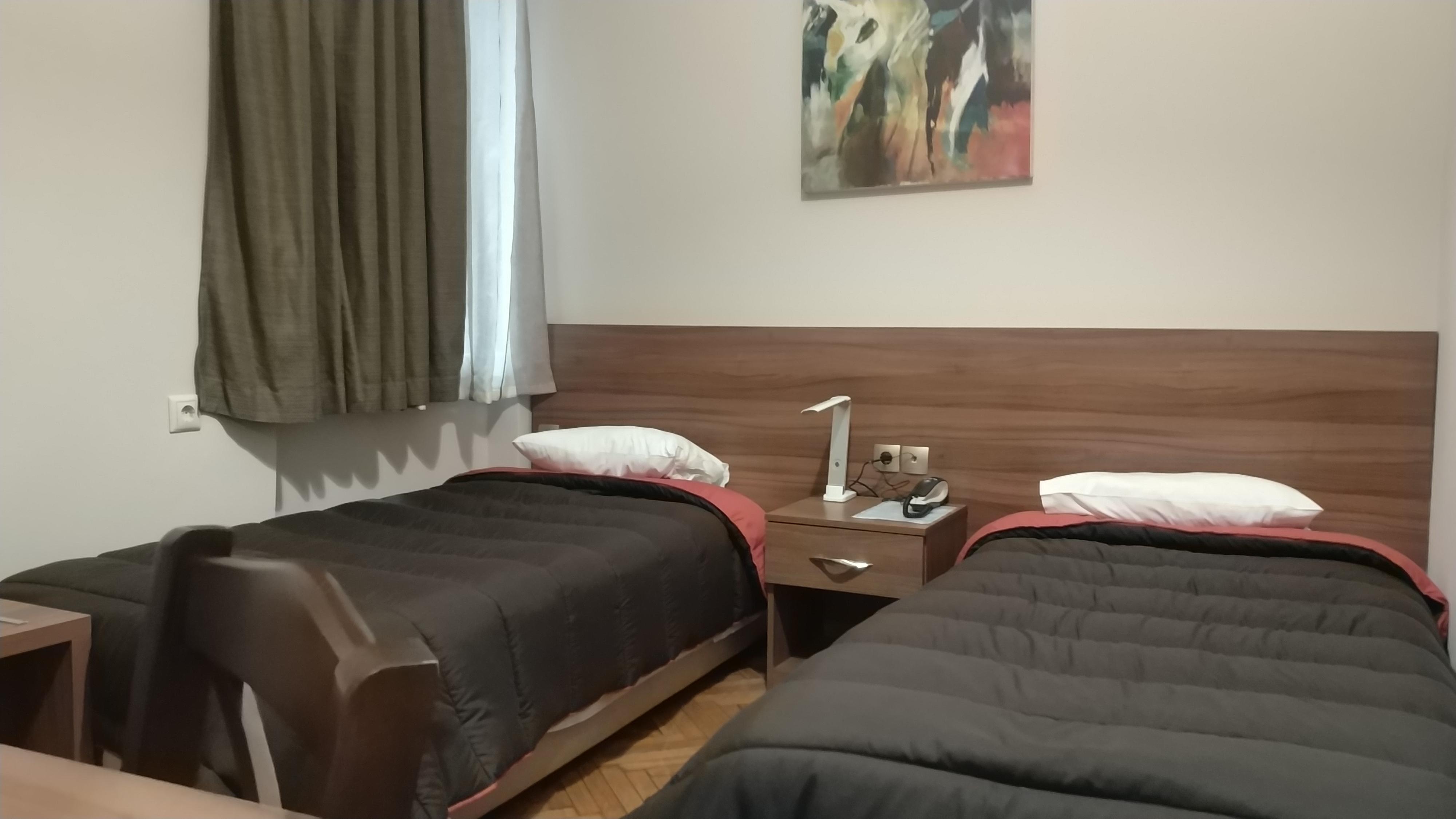 豚草套房酒店 雅典 外观 照片